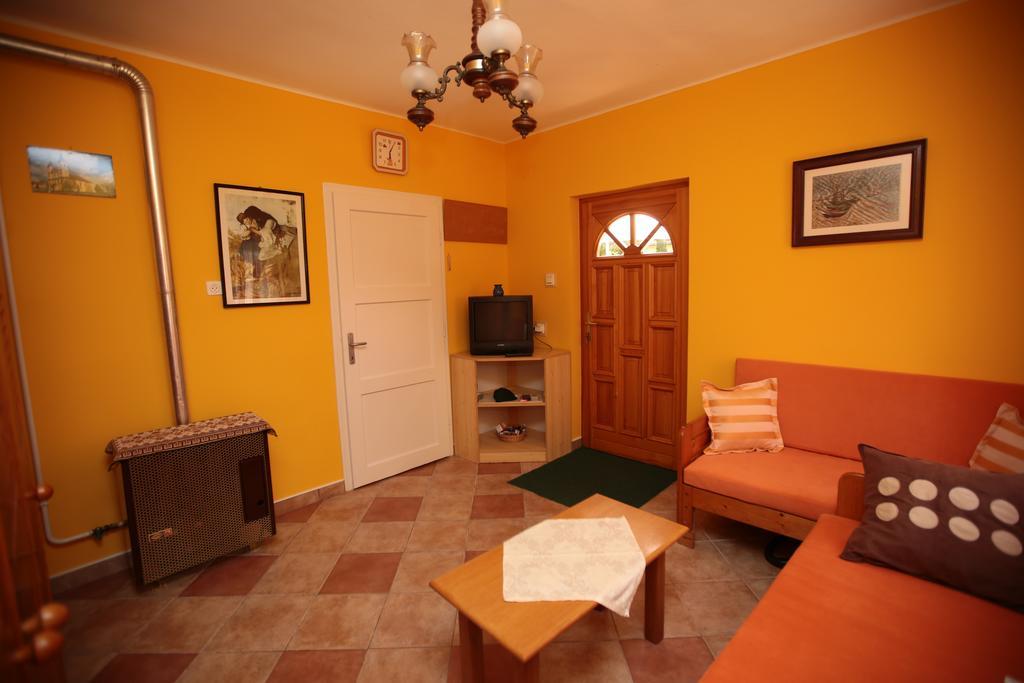 Lonci Apartman Залакарос Екстериор снимка